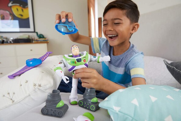 Figurine Buzz l'Éclair Super Armure - 17 cm