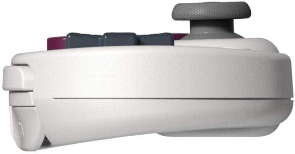 La manette SN30 Pro vue de profil.