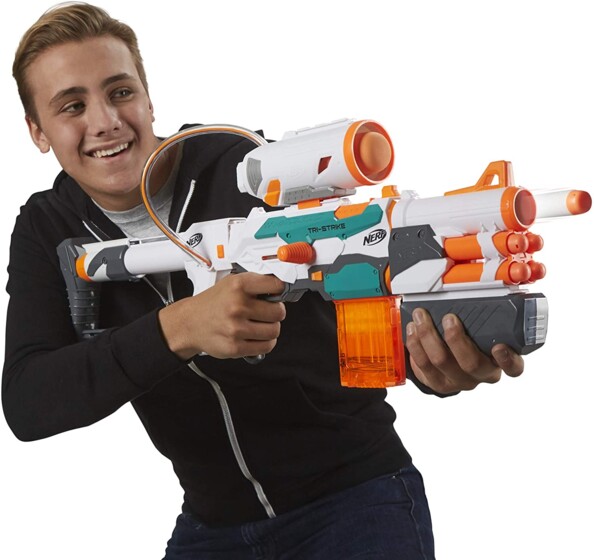 Trois styles de jeu s'offrent à toi avec le Nerf Elite Modulus Tri-Strike B5577.