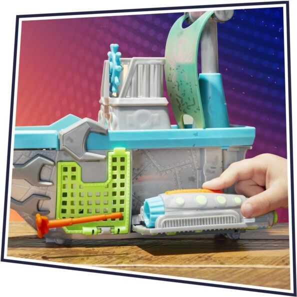 Bateau pirate qui roule et lances des projectiles