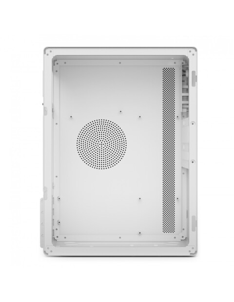 Visualisation du grand espace d'installation des composants électroniques dans le boîter PC avec vue de l'intérieur