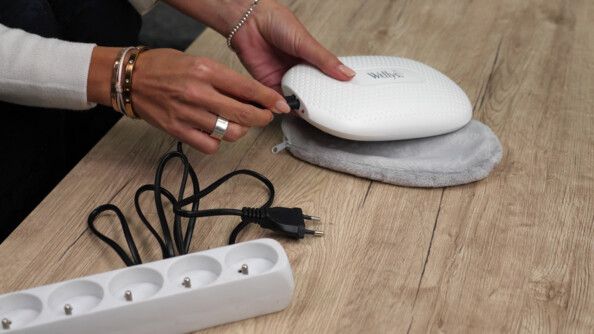 Branchement d'un réchauffe mains et pieds rechargeable