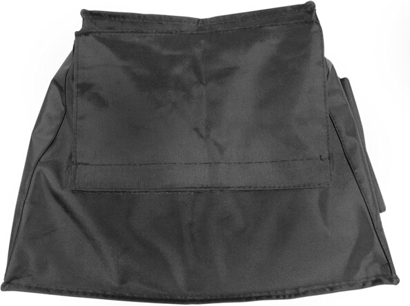 Vue du dessus de la housse de transport noire avec fermeture à scratch située au milieu et rabat de la poche gauche visible