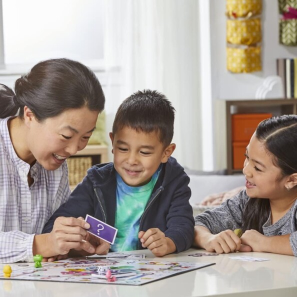 Partie de Mon premier Monopoly en famille