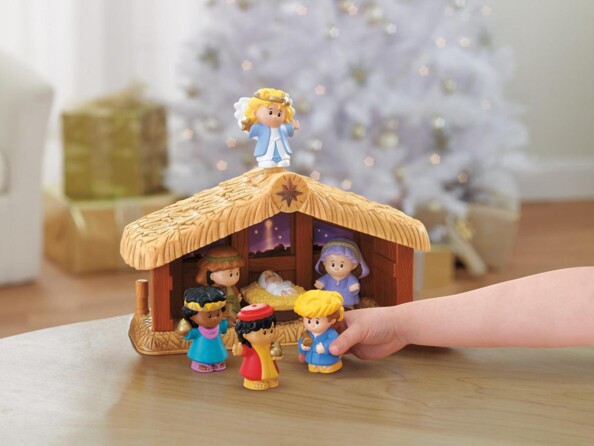 Mise en situation de la crèche de Noël Fisher Price little people
