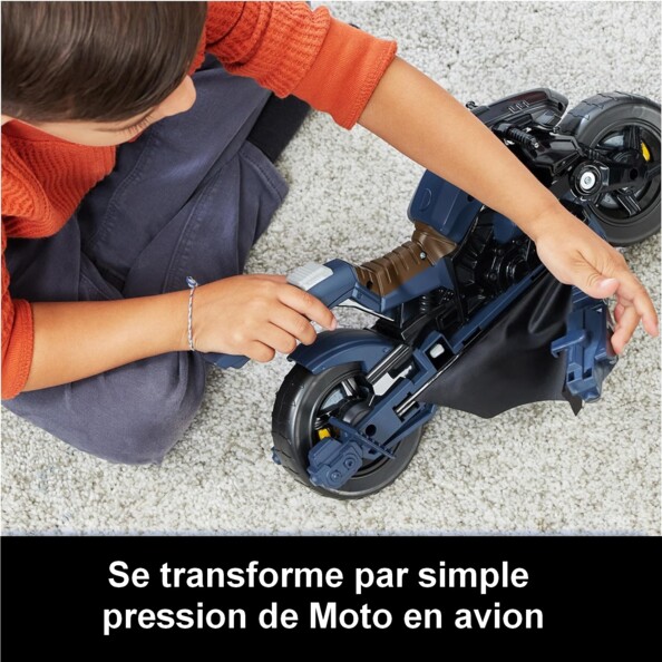 TRansformation par pression sur un bonton de Batcycle en Batplane