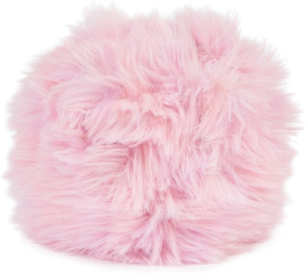 Furfluffs rose avec oreilles rabattues et yeux et bouche fermés