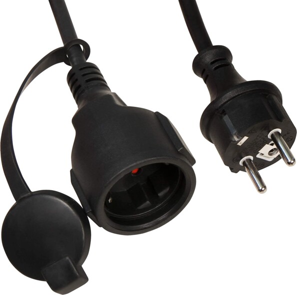 Fiche F et prise 230 V avec cache de protection amovible et connecteur de mise à la terre