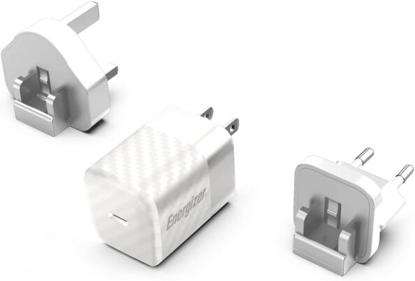 Adaptateur secteur universel de voyage USB vers UE/UK/US coloris blanc de la marque Energizer
