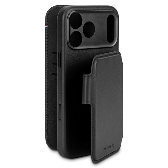 Vue semi-ouverte des diverses couches de protection de l'étui folio