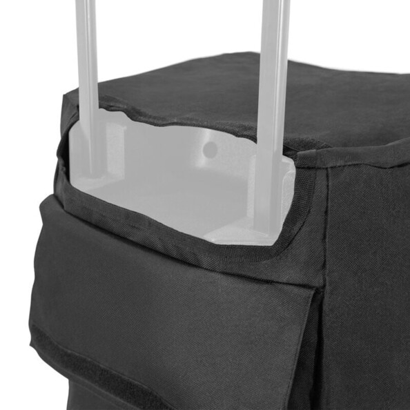 Angle de vue plongeant sur l'ouverture du dessus de la housse laissant passer la poignée télescopique de l'enceinte