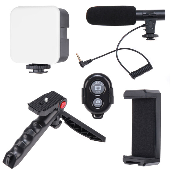lampe LED, microphone directionnel, trépied convertible, pince pour smartphone, câbles de connexion et télécommande bluetooth