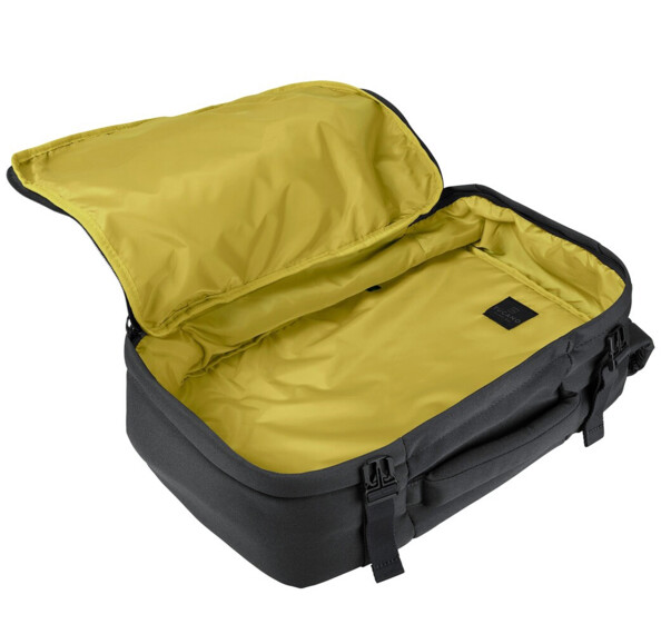 Visualisation de l'intérieur du grand compartiment principal du bagage