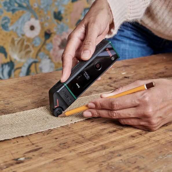 Télémètre laser avec adaptateur roulette