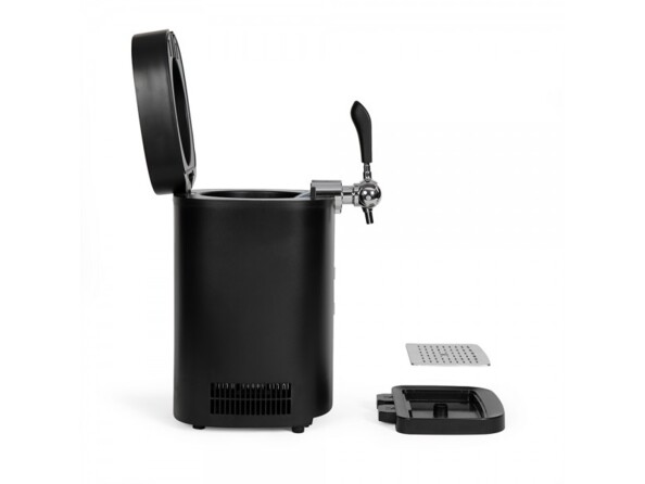 Vue côté gauche du distributeur de bière coloris noir ouvert par le haut avec poignée de tirage relevée, plateau de récupération et grille retirés