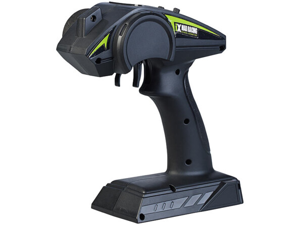 Buggy télécommandé à quatre roues motrices Mad Racing vue de la télécommande