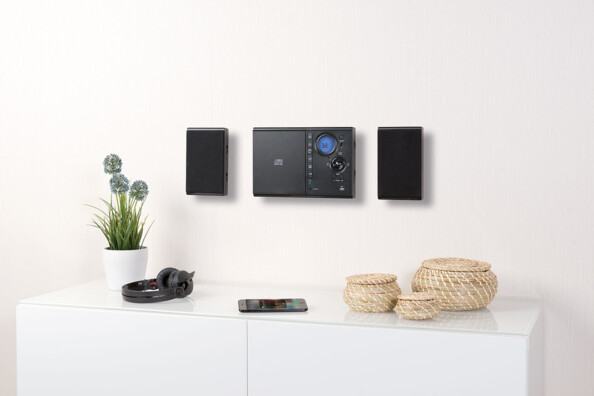 Chaîne stéréo verticale à poser ou fixer au mur