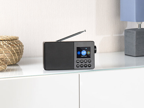 Radio mobile numérique DAB+/FM 6 W avec bluetooth DOR-310 - Noir