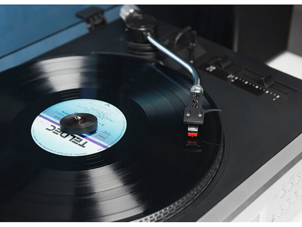 Platine vinyle, lecteur CD, cassette audio, prise USB et SD