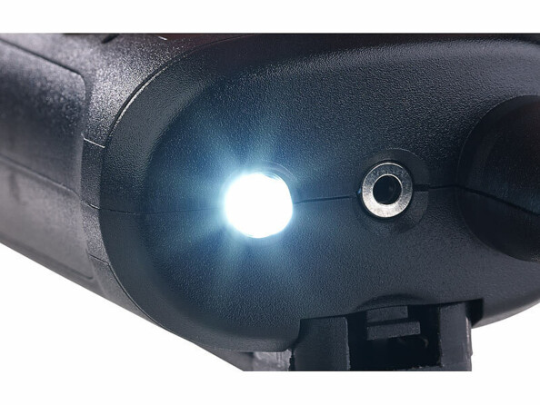 Talkie-walkie WT-250. Gros plan sur la lampe LED