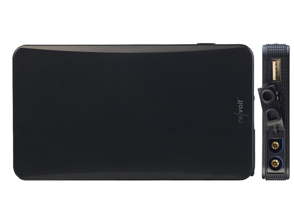 Différents vues de la batterie avec aide au démarrage REVOLT