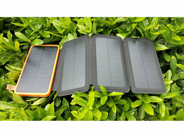 Batterie de secours avec panneau pliable 8 W