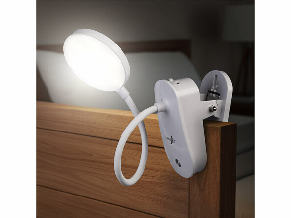 Lampe de lecture CCT rechargeable mise en situation sur une tête de lit