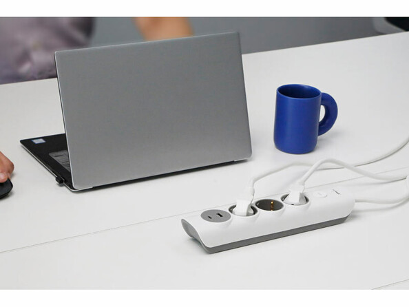 Multiprise 3 prises avec interrupteur et 2 ports USB