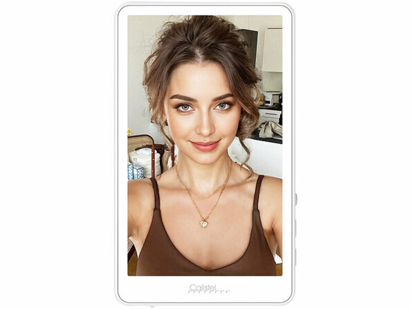 Écran couleur IPS selfie magnétique 3,97" mis en situation avec photo mannequin