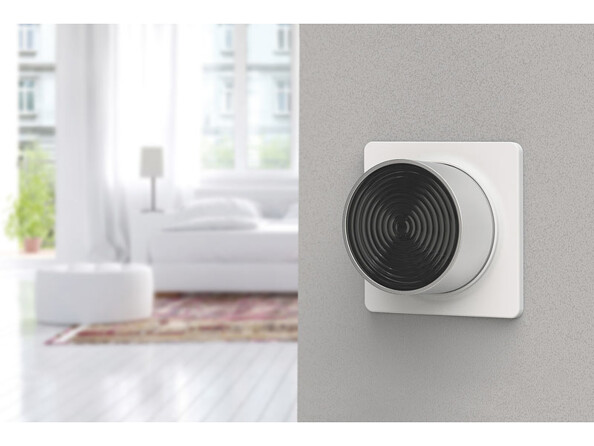 Interrupteur variateur sans fil connecté pour luminaires ELESION mise en situation dans un salon