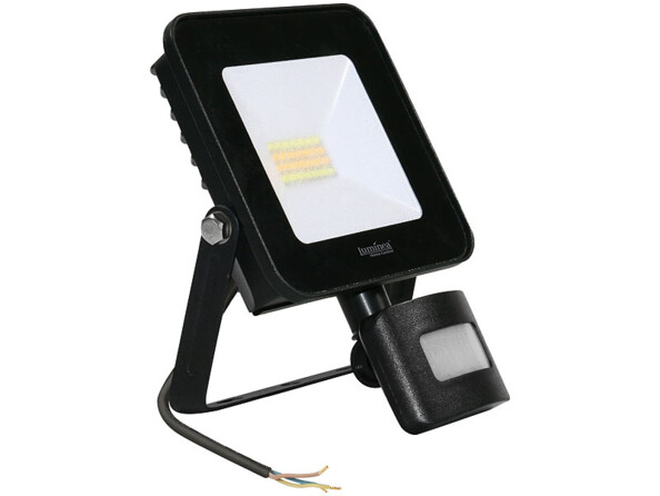 Éclairez votre cour ou votre jardin d'une puissante lumière de 1600 lm sécurisante pour bénéficier d'une vue optimale sur l'environnement qui vous entoure