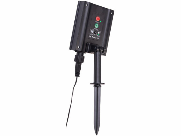 Arrière du boîtier du panneau solaire inclinable à souhait sur piquet avec boutons de commande et câble d'alimentation