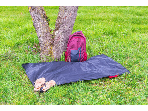 mini couverture pique nique repliable compacte