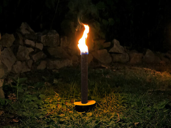 10 torches en cire avec protège-mains combustion jusqu'à 90 min