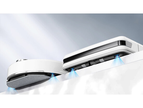 Robot aspirateur vue des 4 buses de pulvérisation