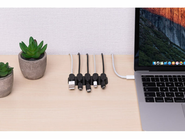 Support magnétique pour câbles