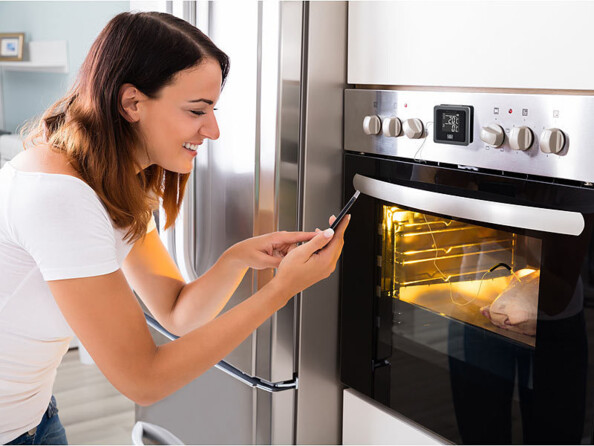 Thermomètre de cuisson connecté avec 2 sondes four