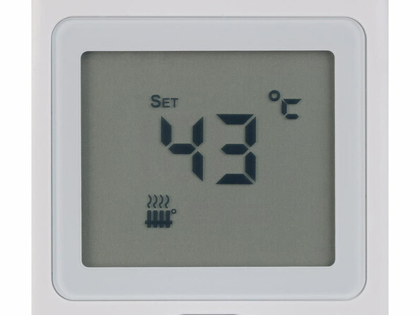 Réglage de la température : 1 à 45 °C par paliers de 1 °C pour ce thermostat connecté