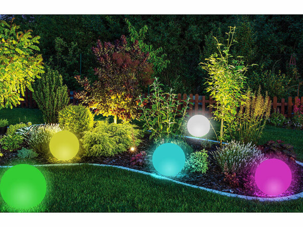 Boule lumineuse connectée sans fil pour extérieur RVBB 576 lm