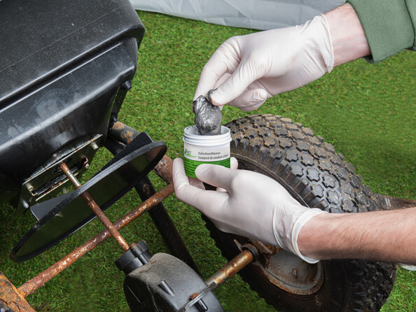 pâte répare métal pour soudure à froid