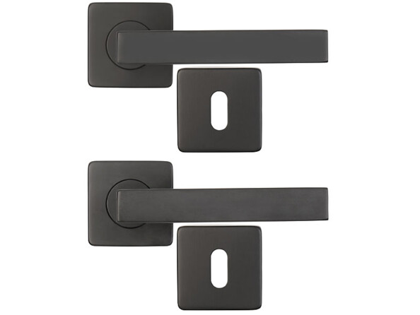 4 garnitures de porte, dont 1 pour WC/salle de bains