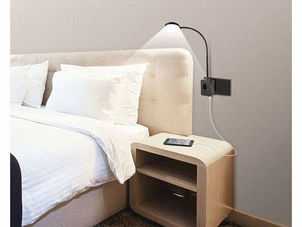 Lampe à col de cygne sur prise secteur avec chargeur USB