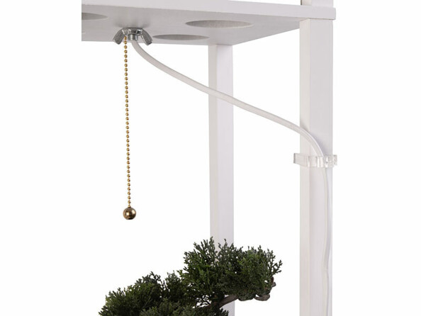 Lampe sur pied avec étagères coloris blanc