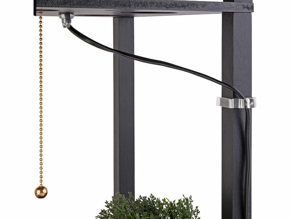 Lampe sur pied avec étagères douille e27 coloris noir