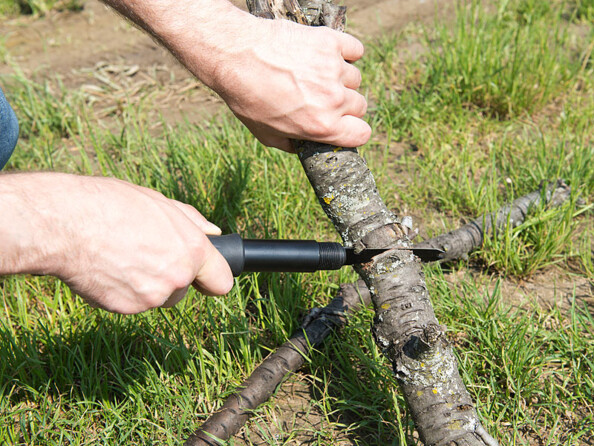 Pelle multifonction 12 en 1 en acier carbone