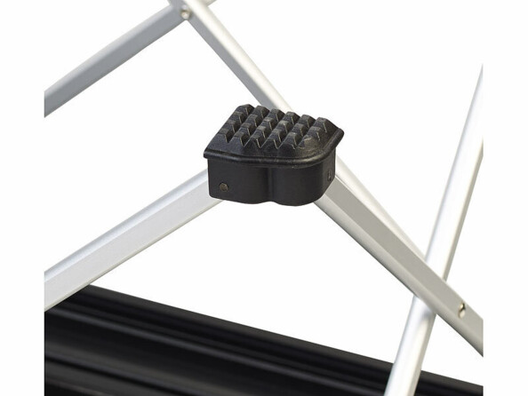 Vue de pied antidérapant de la table de camping pliable en aluminium léger