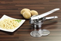 Presse-purée avec 2 grilles amovibles