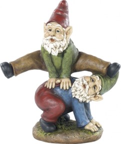 Nain de jardin ''Duo jouant à saute-mouton''