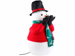 Bonhomme de neige avec lanceur à neige