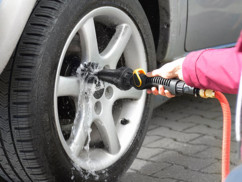 brosse rotative pour nettoyage voiture carrosserie jantes aluminium